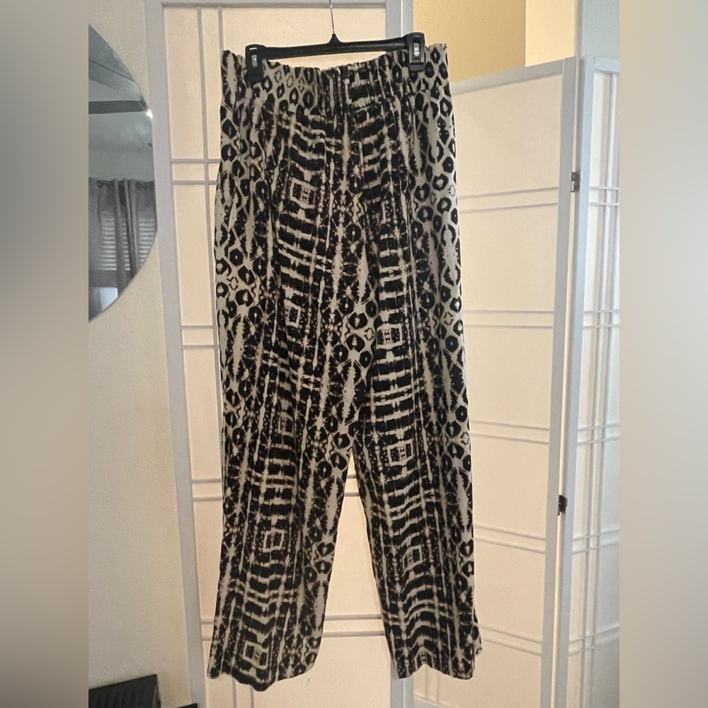 Wide leg pants